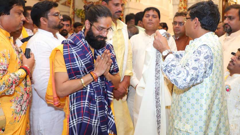 Divine blessings from revered saints and spiritual gurus for the temple